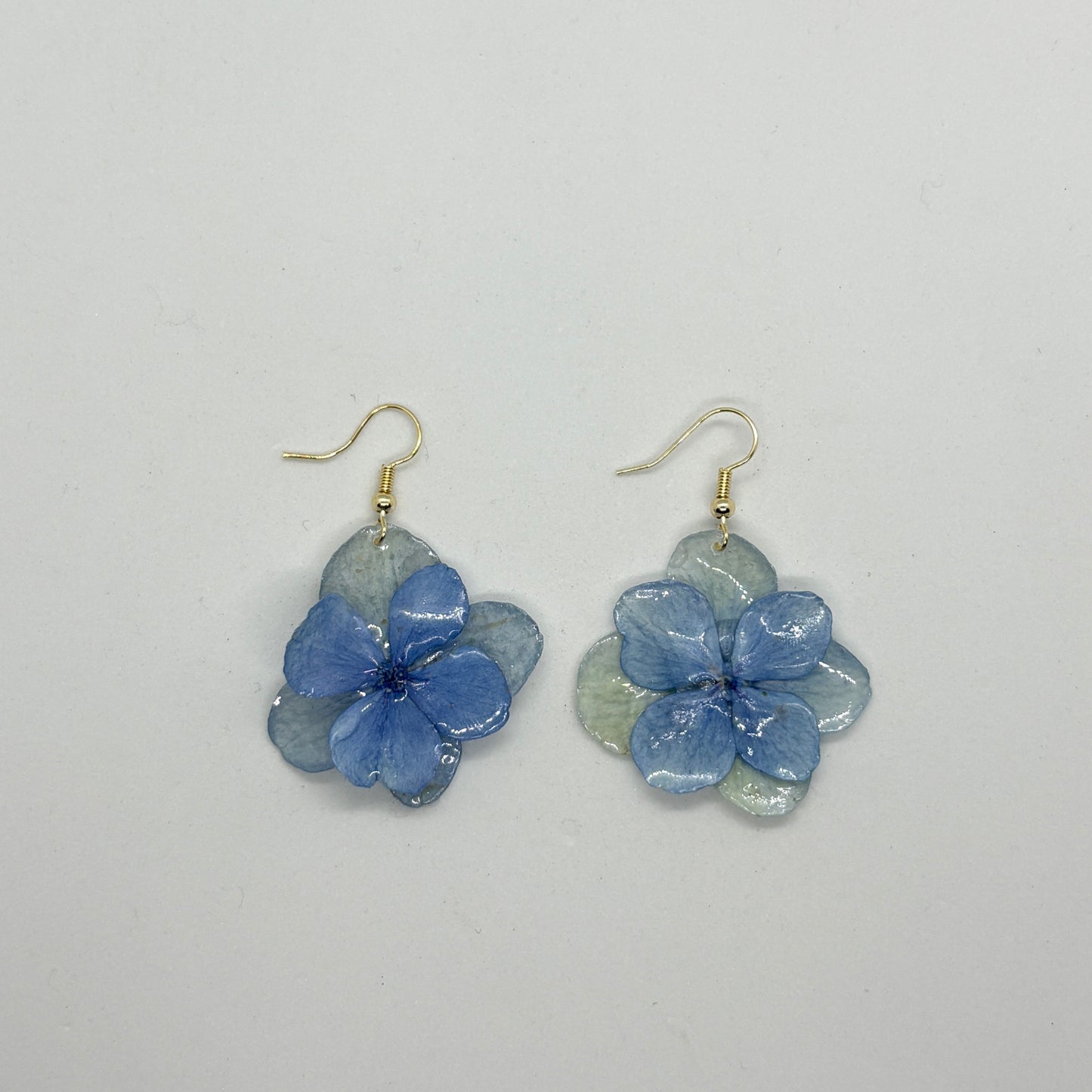 Blue hydrangea earring