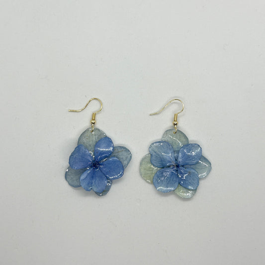 Blue hydrangea earring